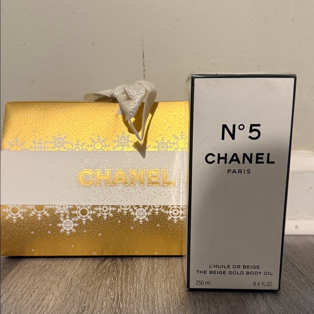 BRAND NEW CHANEL No. 5 L'Huile Or Beige Body Oil with Gold Gift Box